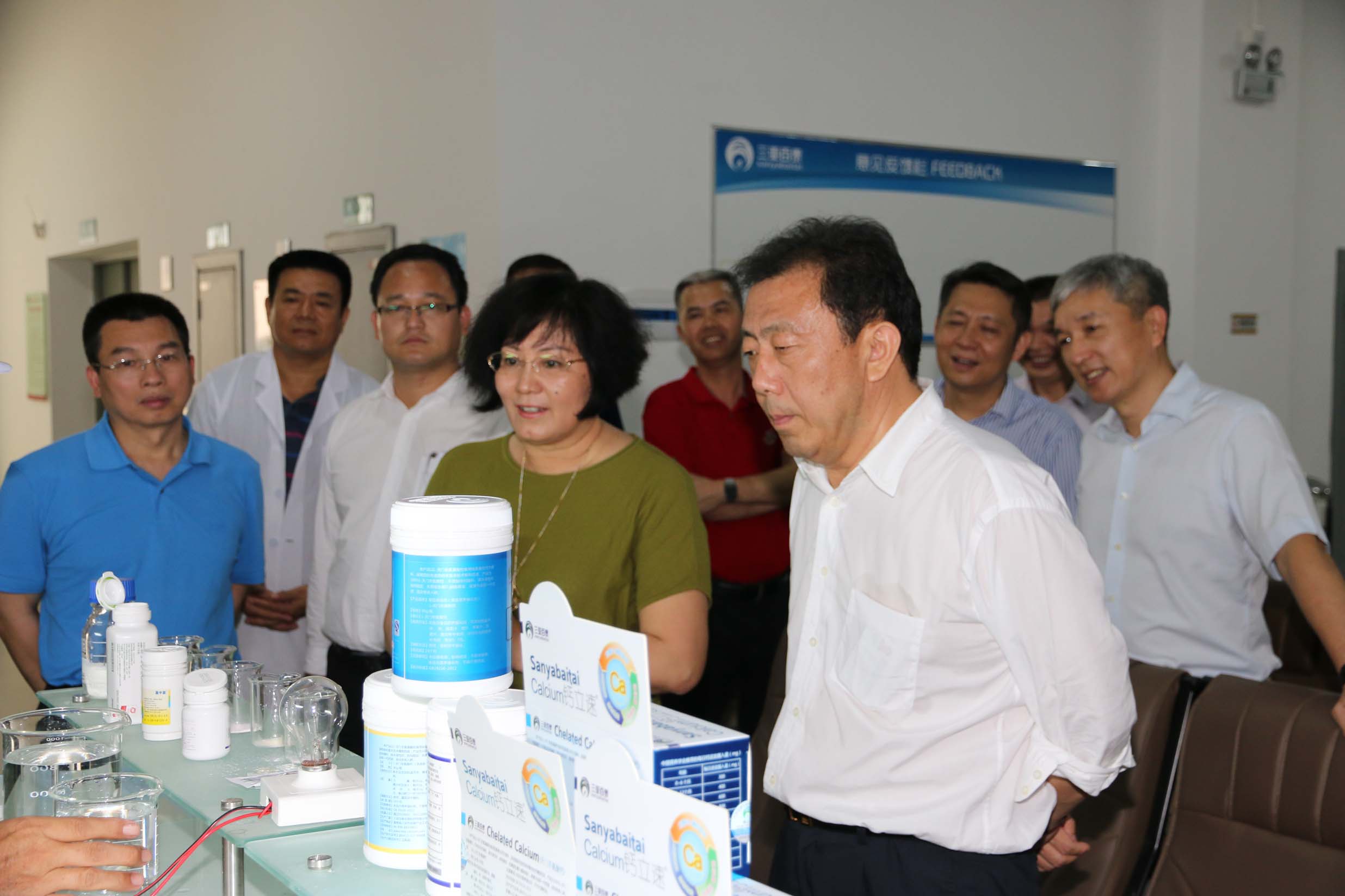 海南省副省長李國梁到三亞百泰進行視察