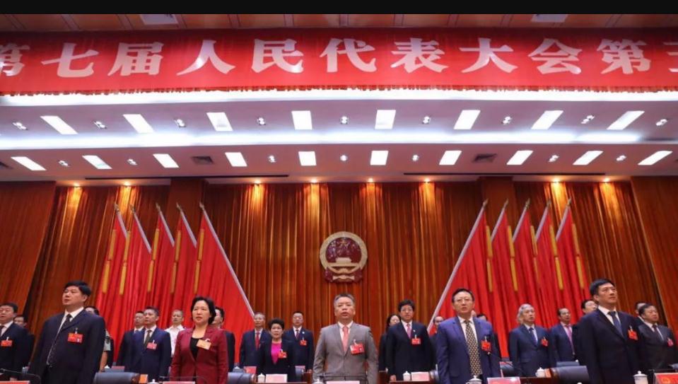 董事長張立出席三亞市第七屆人民代表大會(huì)第五次會(huì)議