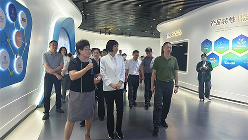 海口市政協主席郭燕紅率隊考察崖州灣科技城委員聯系界別群眾工作站